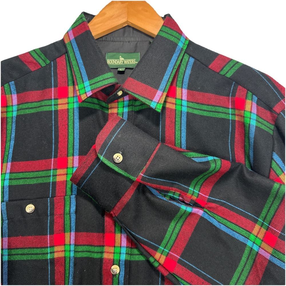 VTG Boundary Waters Plaid Button Up Shirt Mens L Black Red Green Acrylic Flannel